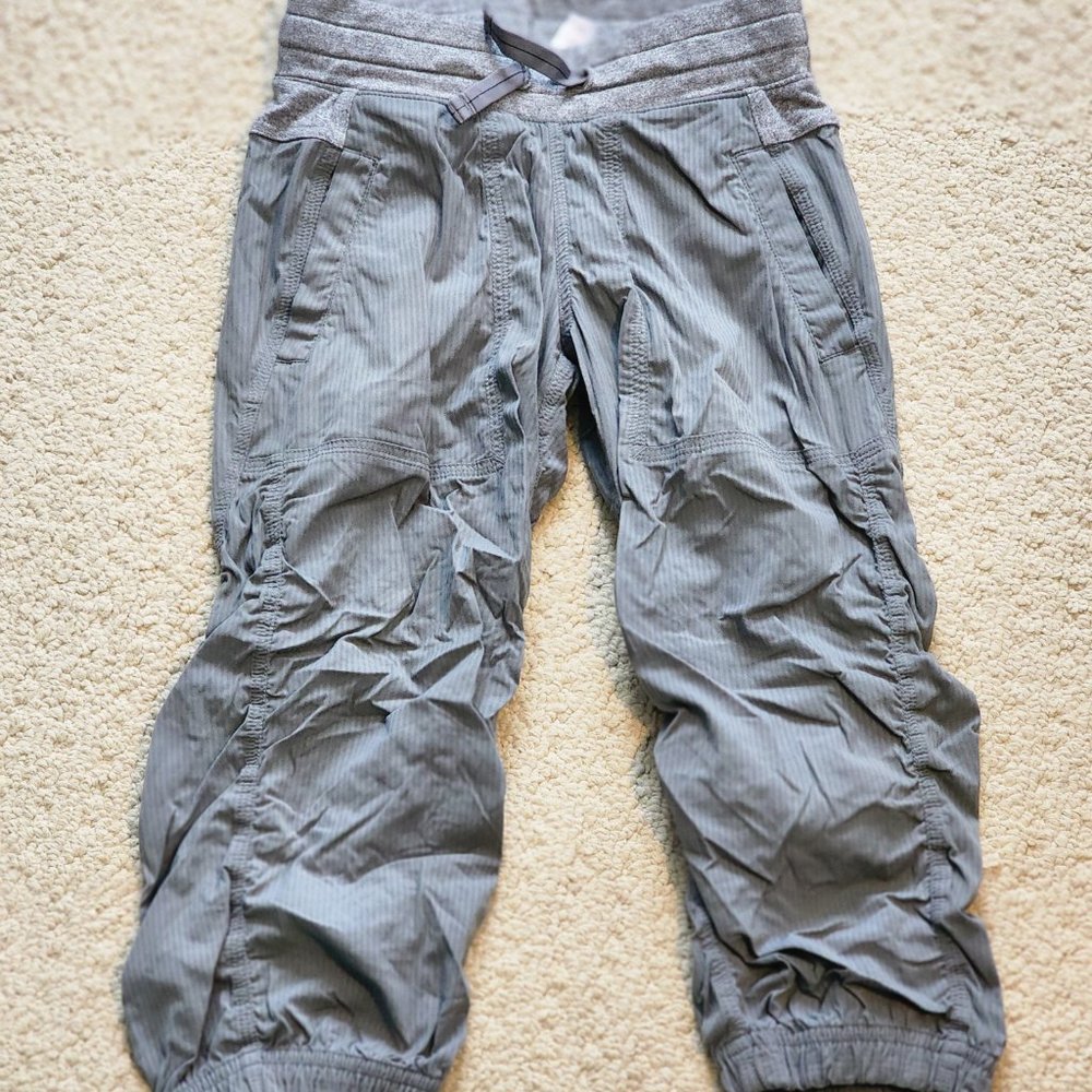 Ivivva cropped studio pants - Picture 2 of 5